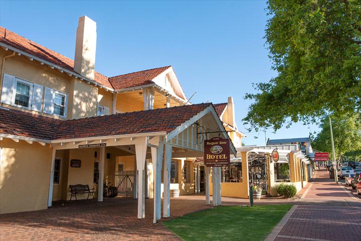 Experience Convenience And Comfort: Top Accommodation Choices In Margaret River Town 1
